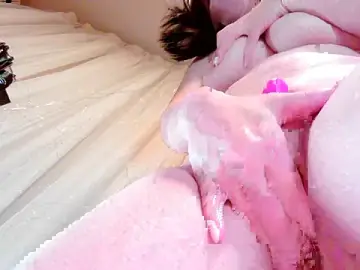 MOMO_ROSEのStripchatでアダルトカメラ配信