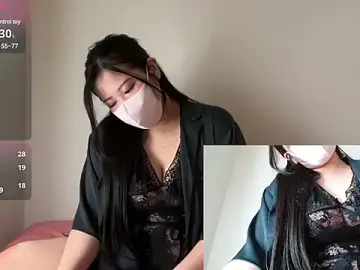 ___momo___0717のStripchatでライブチャット