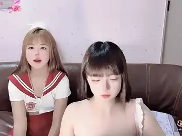 TT-XXTTのStripchatでアダルトビデオチャット