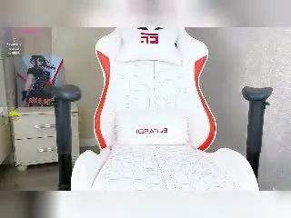 DianaxMoonのXlovecamで人気のアダルト配信