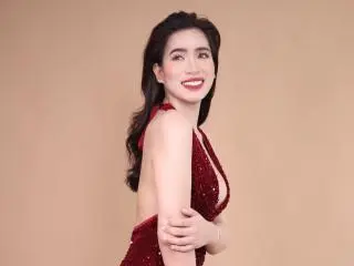 DaphneyLoveのXlovecamでヌードカメラ