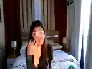 TheaLuxのXlovecamでアダルトカメラ配信