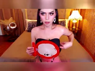 MindieMcleaksのXlovecamでプライベートチャット