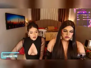 InsatiableQueensXのXlovecamで人気のアダルト配信