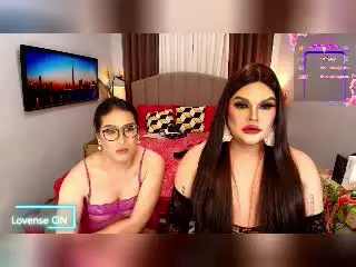 InsatiableQueensXのXlovecamで無料ポルノカメラ