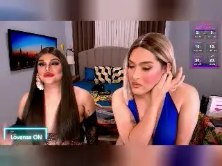 InsatiableQueensXのXlovecamで無料ポルノカメラ