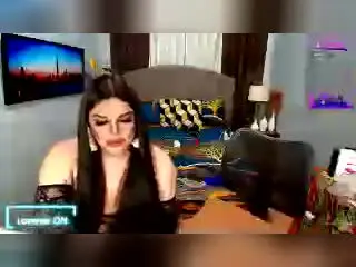 InsatiableQueensXのXlovecamで高画質ウェブカメラ