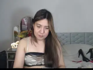 HugeCockStellaのXlovecamでヌードカメラ