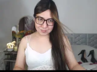 HugeCockStellaのXlovecamで人気のアダルト配信