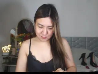 HugeCockStellaのXlovecamで高画質ウェブカメラ