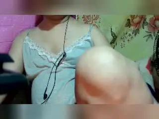 SpicyClaudyTSのXlovecamでライブセックス映像