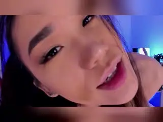 DivineMadnessのXlovecamでプライベートチャット