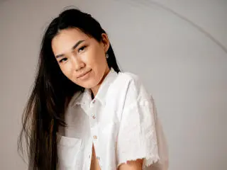 DivineMadnessのXlovecamで人気のアダルト配信