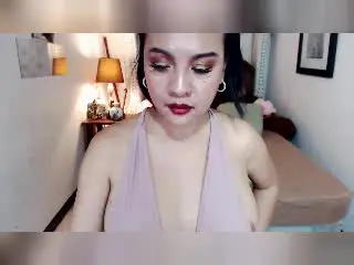 TsPrettyNaughtyのXlovecamでライブチャット