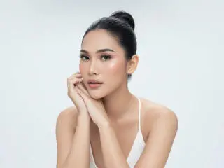 SofiaCumnessのXlovecamで最高のライブ配信