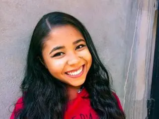 MayumiiのXlovecamで無料ライブポルノ