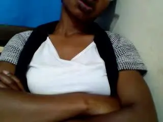 LindaSwagのXlovecamでライブポルノ配信