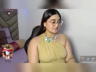 HelueJamilのXlovecamで人気のアダルト配信