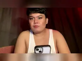 ThaniaMayLovezのXlovecamで最高のライブ配信