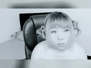 MissJessのXlovecamでライブポルノ配信