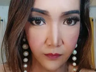 KissSweetAngelicTransのXlovecamでセックスチャット