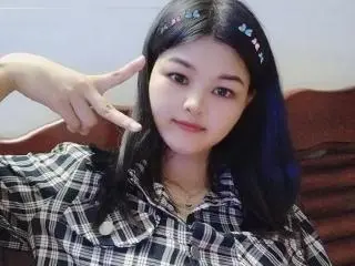 AdaCnのXlovecamで人気のアダルト配信