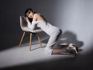 SheilaPassのXlovecamでプライベートチャット