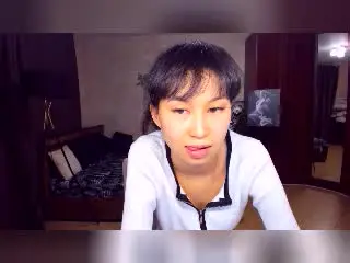 SheilaPassのXlovecamで高画質ウェブカメラ